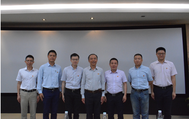 中国共产党中山大学智能工程学院新一届委员会委员合影